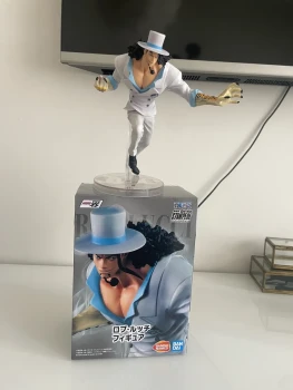 Figurine one piece