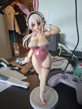 Figurine bicute bunny super sonico pink ver.