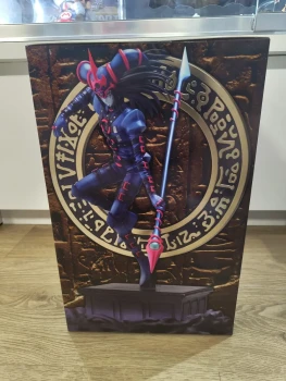 YU-GI-OH! - Magicien Sombre du Chaos - Statuette 1/8 30cm