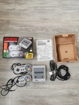 Super Nintendo Classic Mini 21 jeux d'origine soit 254 jeux au total