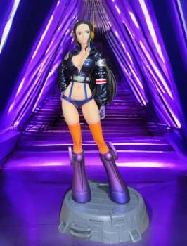 Figurine Nico Robin – One Piece (tenue Egg Head) 🌸