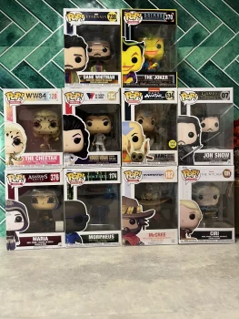 Funko pop : lot de 10 pop - avatar / wonder woman / batman / matrix / eternal / witcher / game of thrones