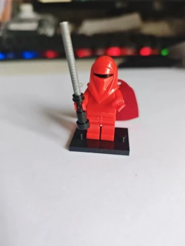 Figurine Star Wars garde royal. (2)