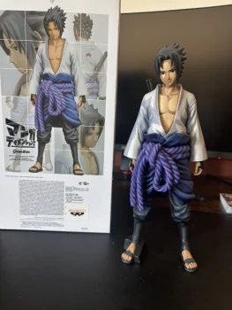Figurine sasuke