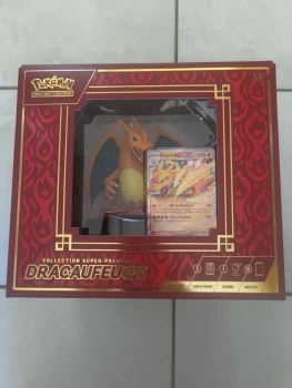 Coffret figurine Dracaufeu premium