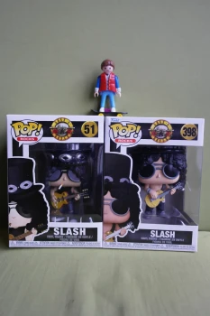 Lot 2 figurines Slash