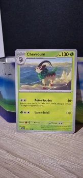 Carte Pokémon Chevroum Écarlate et violet
