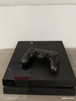 PlayStation 4 Fat 500 Go – Très bon état – Avec manette