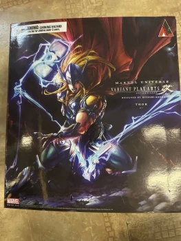 Boîte figurine thor articuler Marvel universel variant play arts neuf
