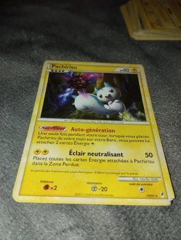 Carte pokémon pachirisu 18/95 holo édition 2011