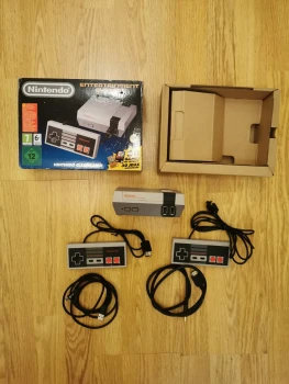 Nintendo Nes Classic Mini 30 jeux d'origine soit 180 jeux au total