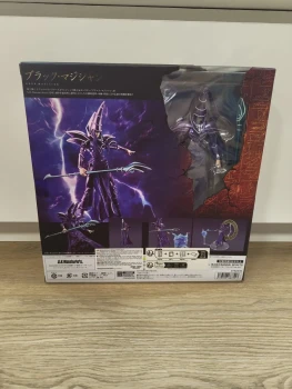 YU-GI-OH! - Dark Magician - Figurine S.H. MonsterArts 19cm