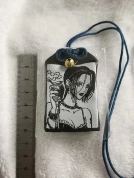 Omamori brodé Nana