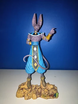 Statue de Beerus