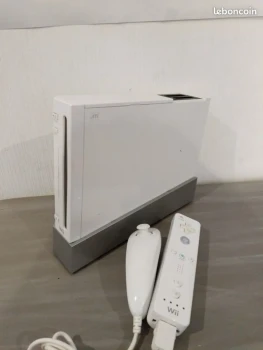 Nintendo Wii blanche – Très bon état – Avec accessoires