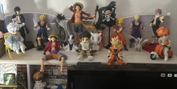 Figurine Luffy avec drapeau 🌟