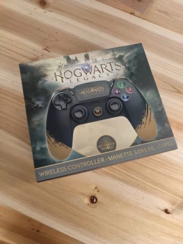 Manette sans fil PS4 - Hogwarts Legacy - Neuve !