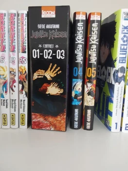 5 premiers tomes de jujutsu kaisen pas cher avec le coffret des trois premiers tomes