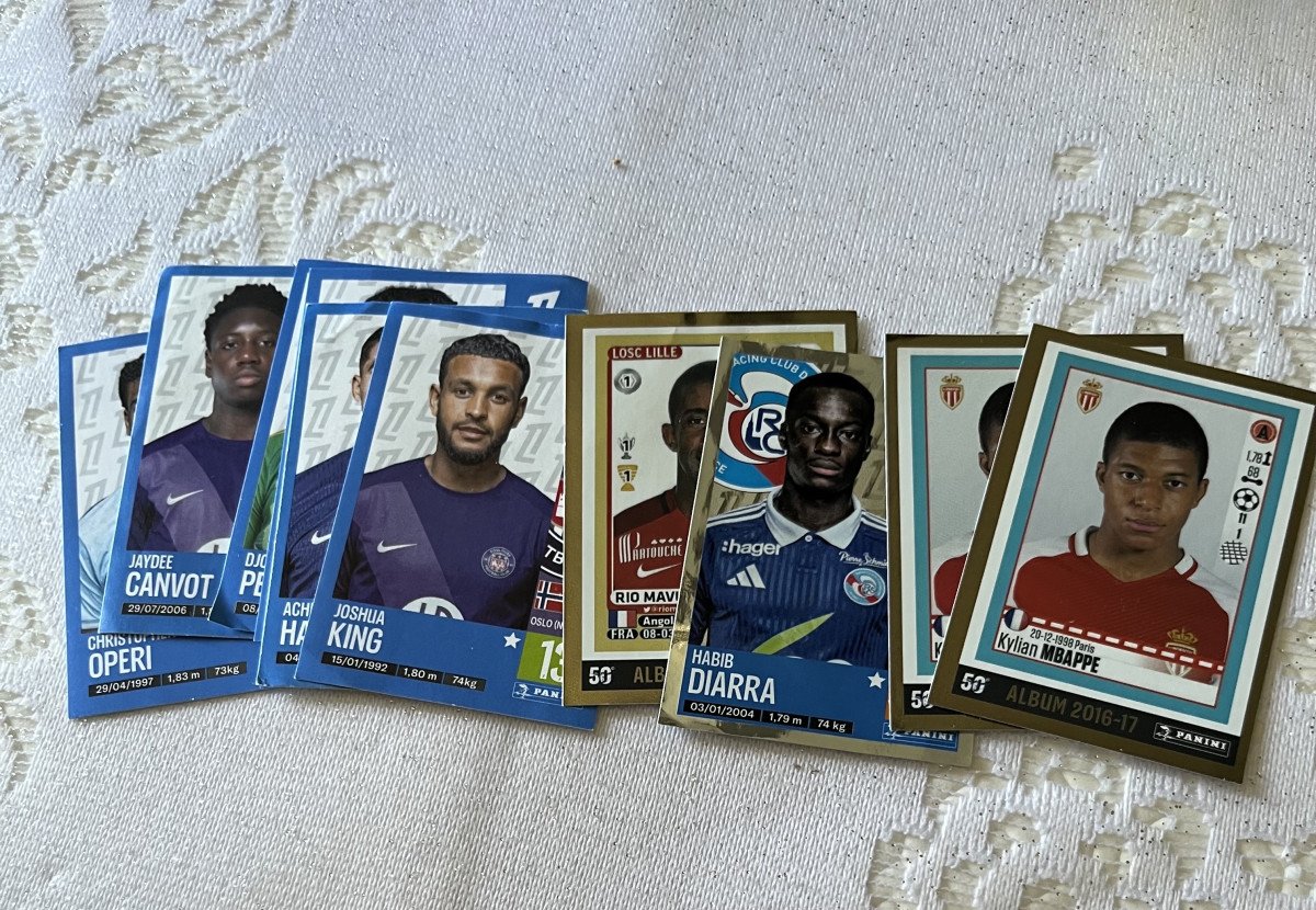 Lot de 10 Stickers Panini foot ligue 1 2024/2025