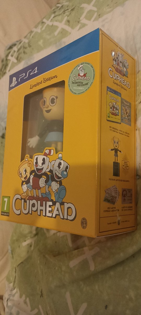 Jeu PS4 Cuphead limited édition neuf avec figurine Ms. Chalice
