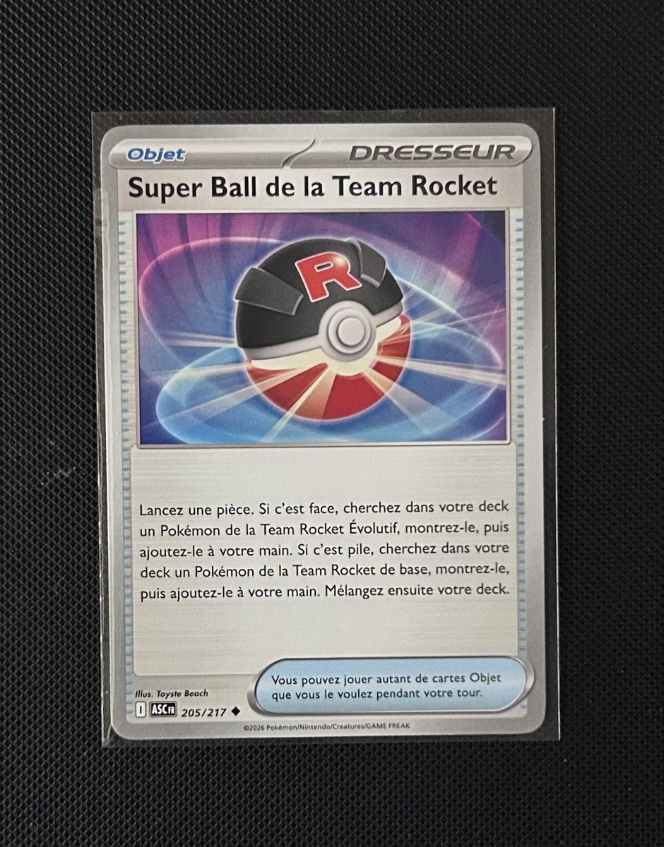 Carte Pokemon - Super Ball de la Team Rocket 205/217 - Héros Transcendants
