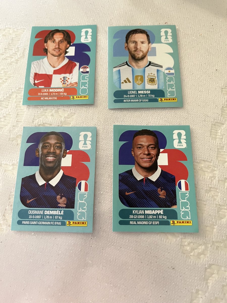 Lot de 4 images Coupe du monde 2026 MBappé.Dembélé …etc neuves