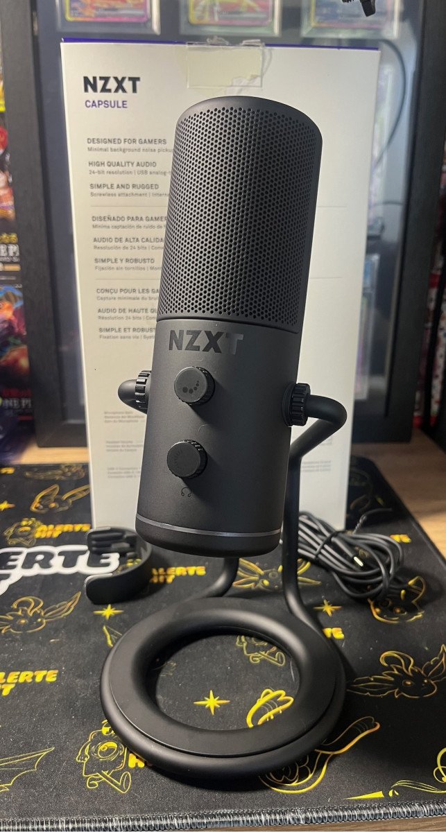 NZXT Capsule Micro USB Noir Comme Neuf Avec Accessoires Facture Amazon