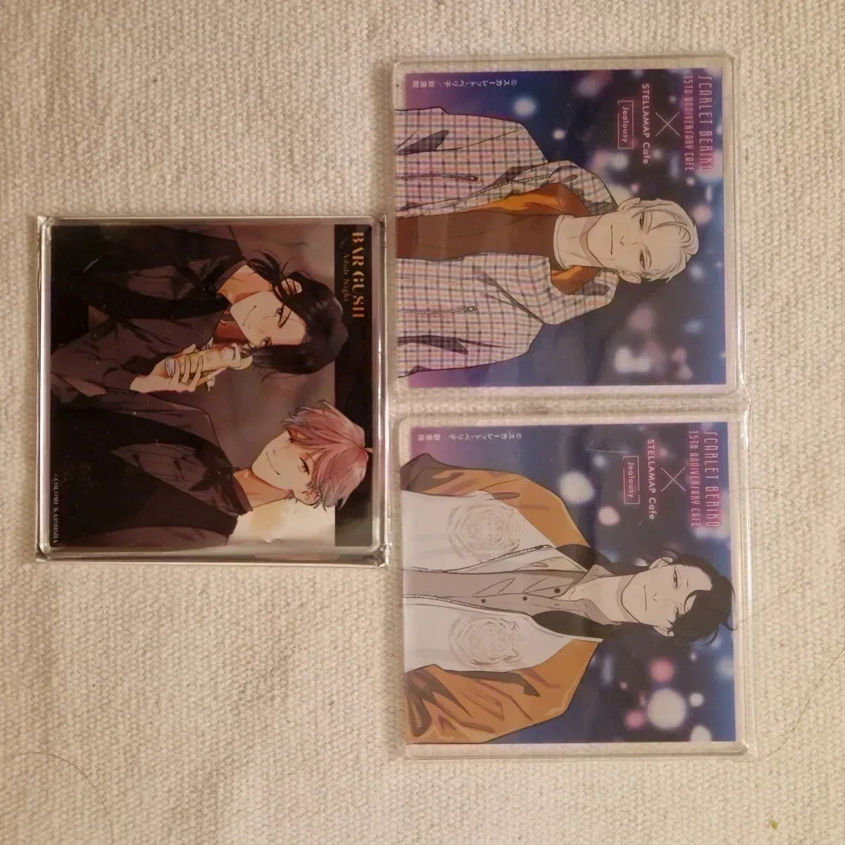 Sous verre acrylique scarlet beriko