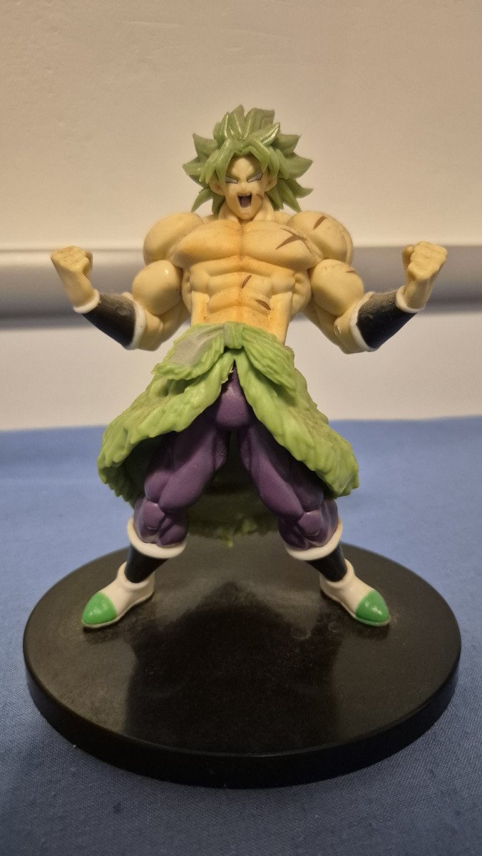 Figurine Broly manga Dragon Ball Z avec boîte