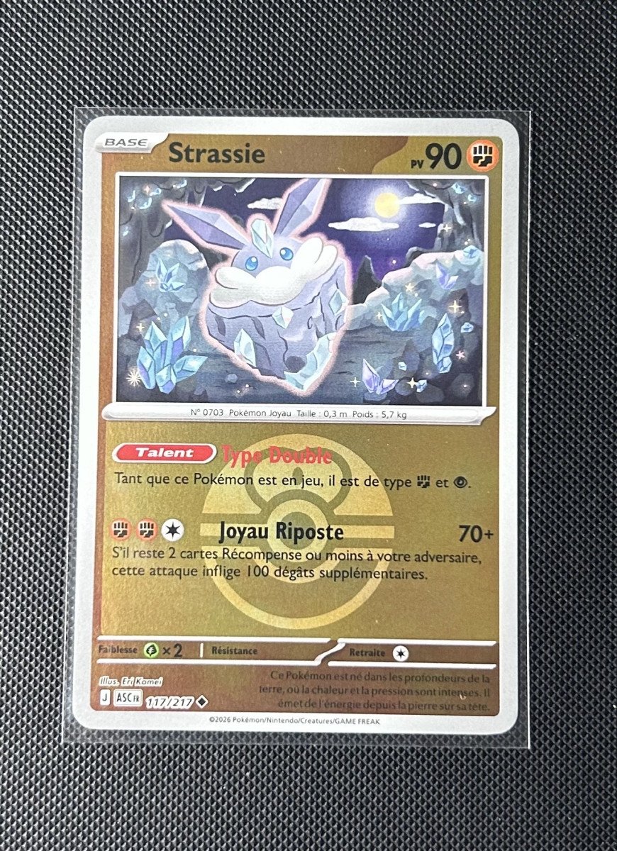 Carte Pokémon - Strassie 117/217 - Love Ball - Héros Transcendants