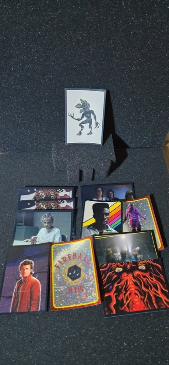 Lot de stickers panini Stranger Things