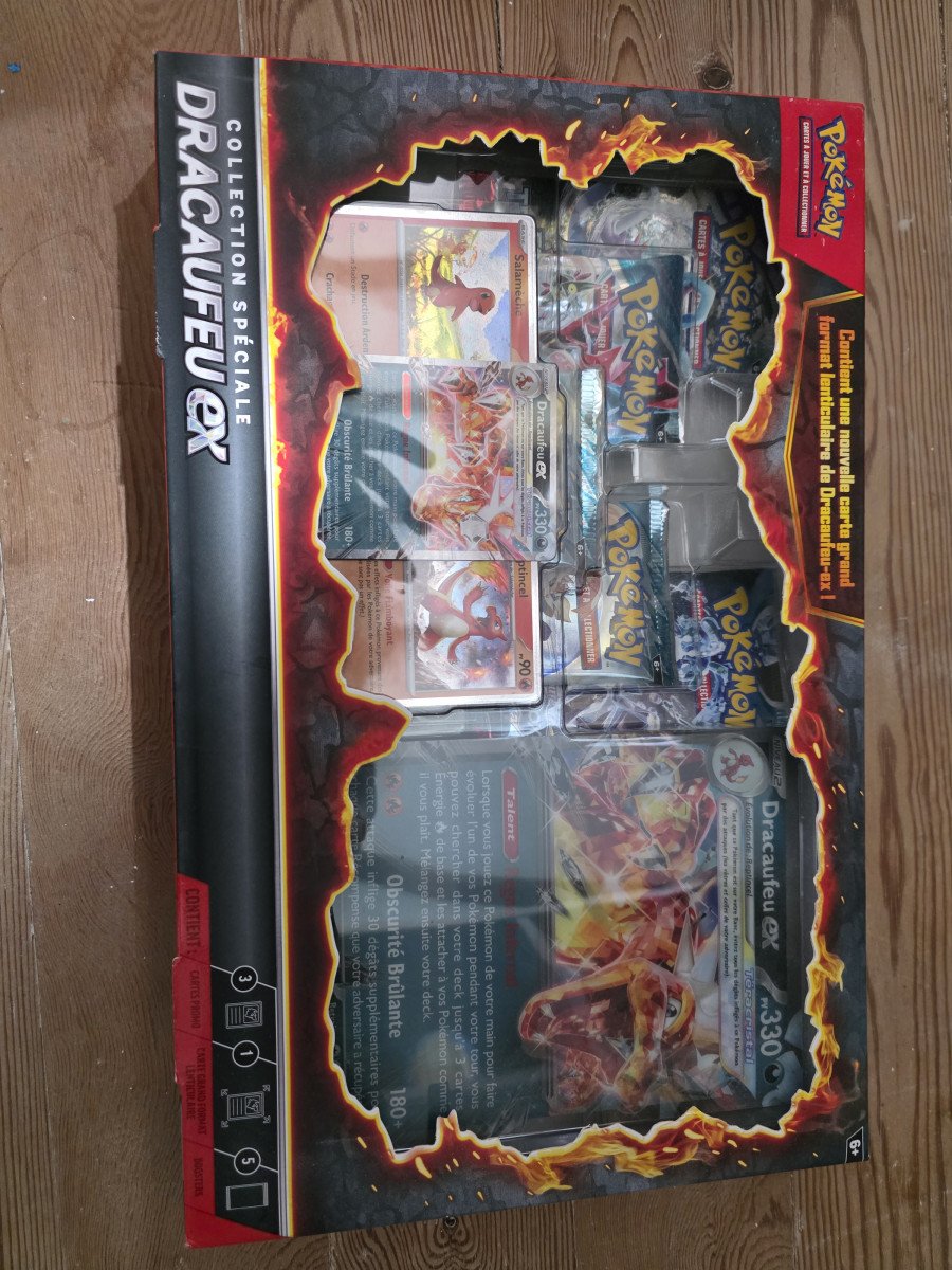 Collection spéciale  Dracaufeu ex