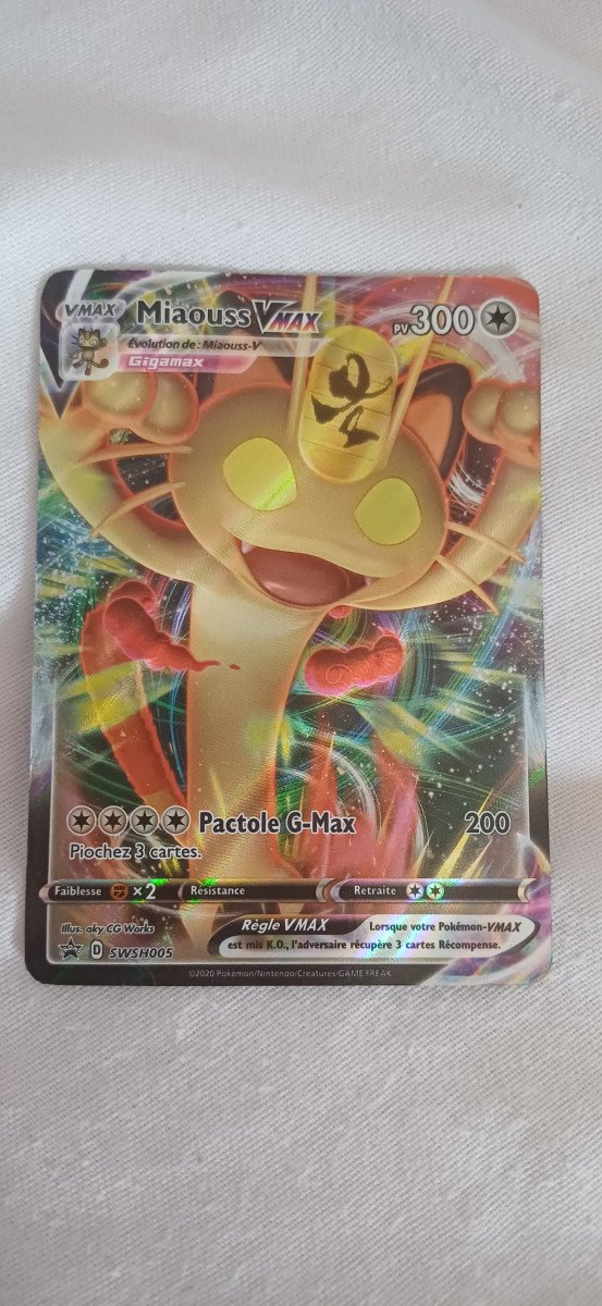 Carte pokémon MiaoussVmax
