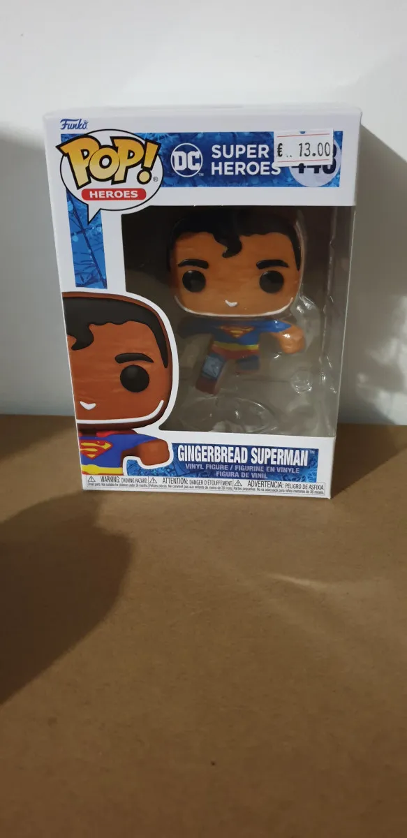 Figurines pop superman