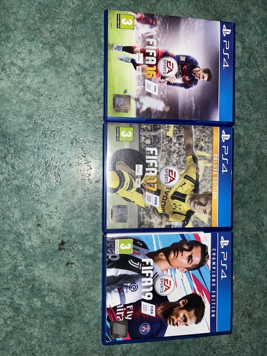 Lot de 3 FIFA 16 17 19
