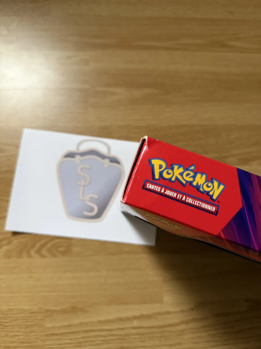 Coffret Pokémon, Méga-Latias ex en français