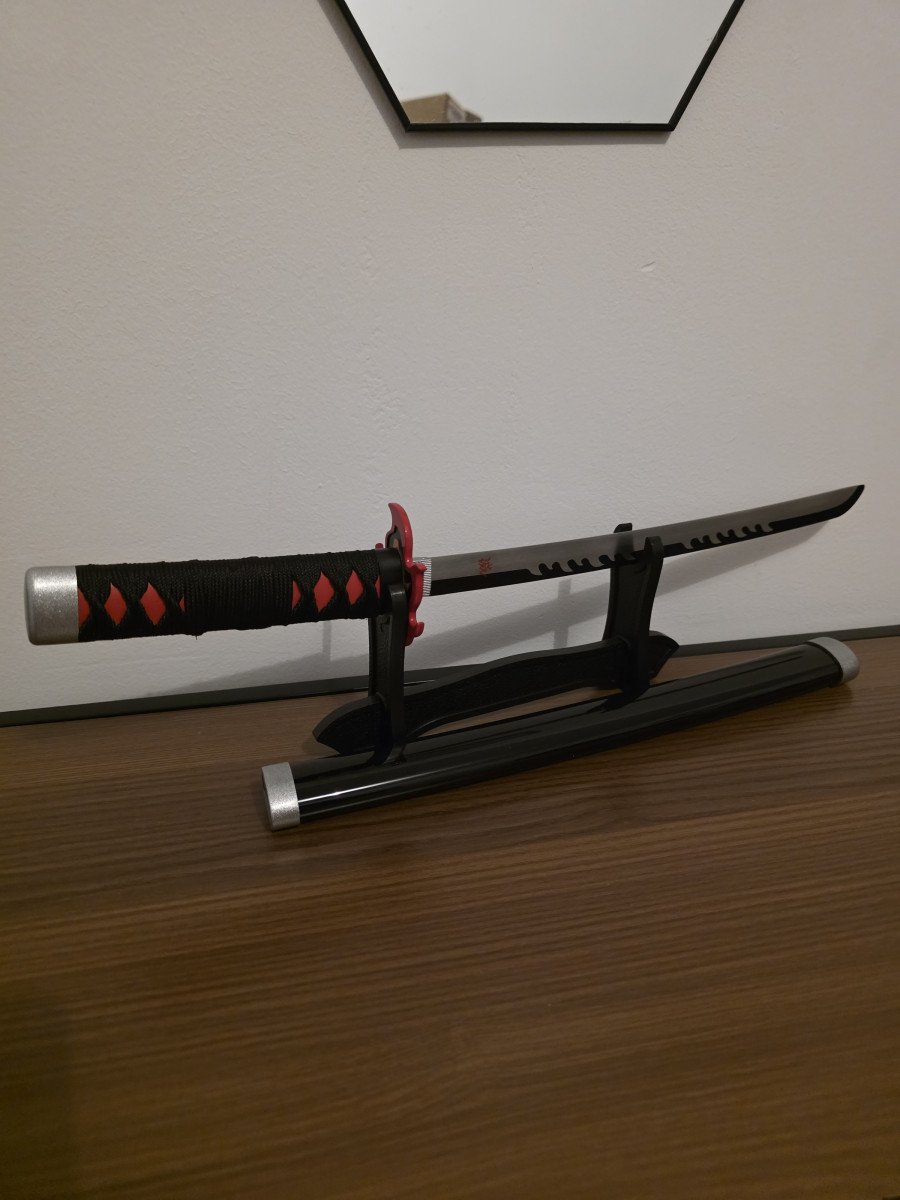 Réplique décorative non tranchante – Mini katana inspiré Tanjirou Kamado (Demon Slayer)