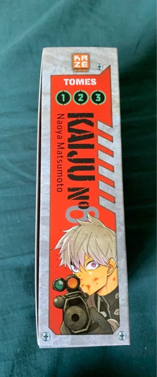 Manga kaiju n.8 9 tomes dont 1 collector