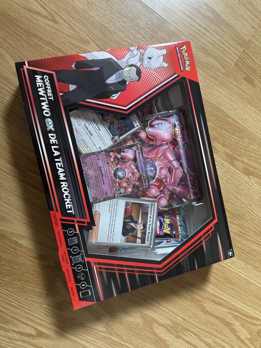Coffret mewtwo-ex de la team rocket neuf