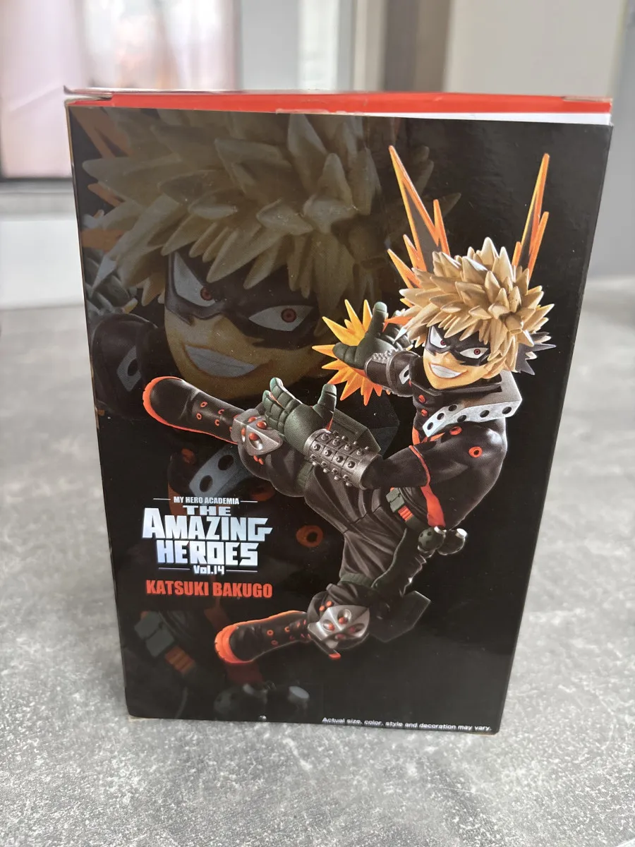 Figurine bakugo