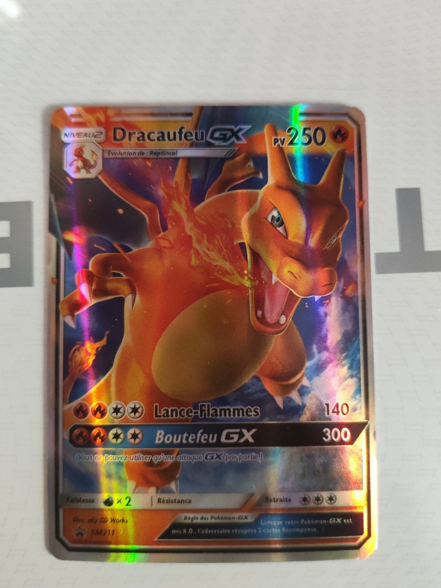 Carte pokémon dracofeu