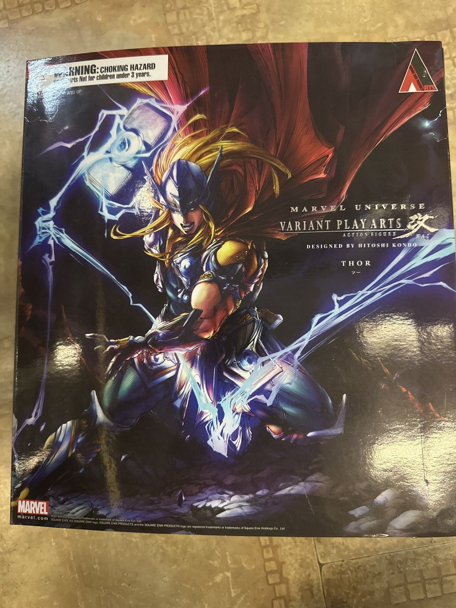 Boîte figurine thor articuler Marvel universel variant play arts neuf