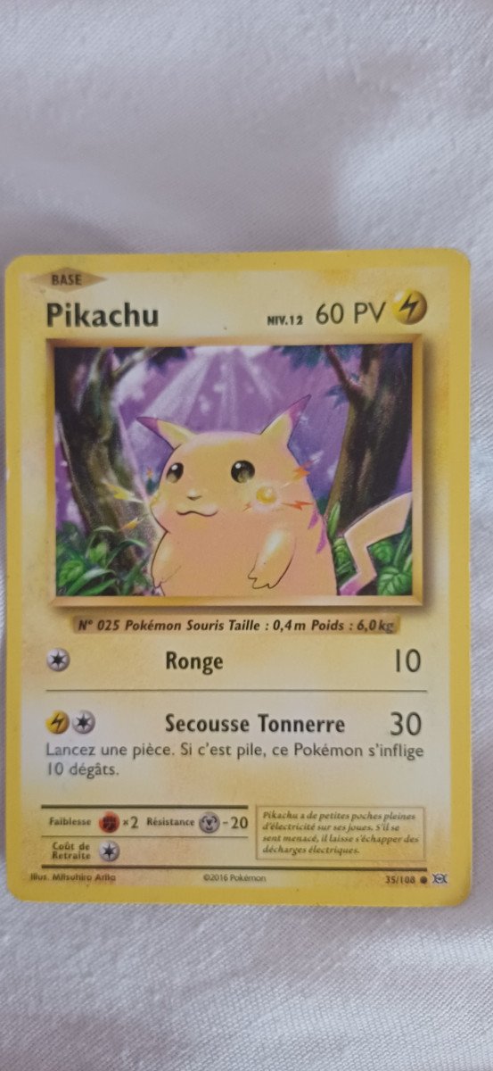 Carte pokémon Pikachu