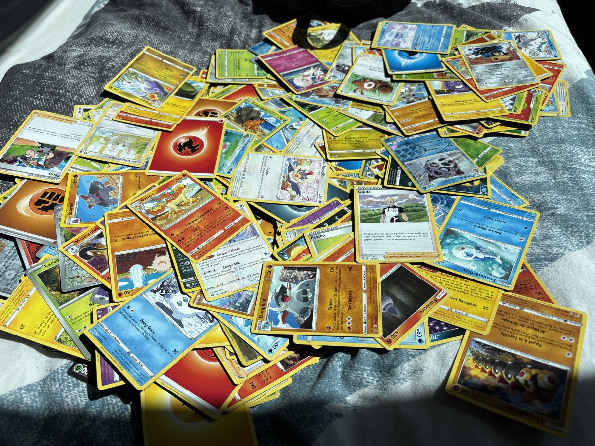 Je vends un lot complet de carte Pokémon