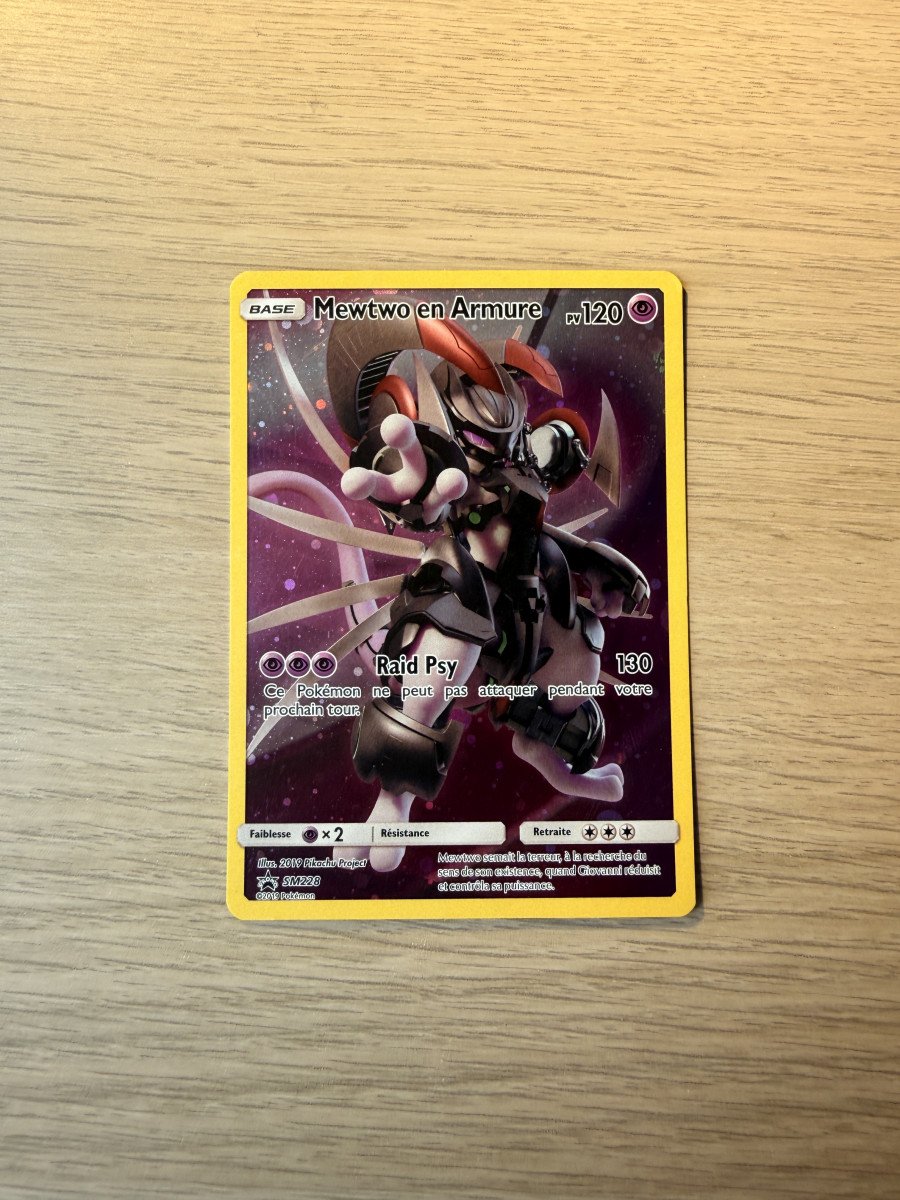 Cart pokémon mewtwo en armure promo VF SM228