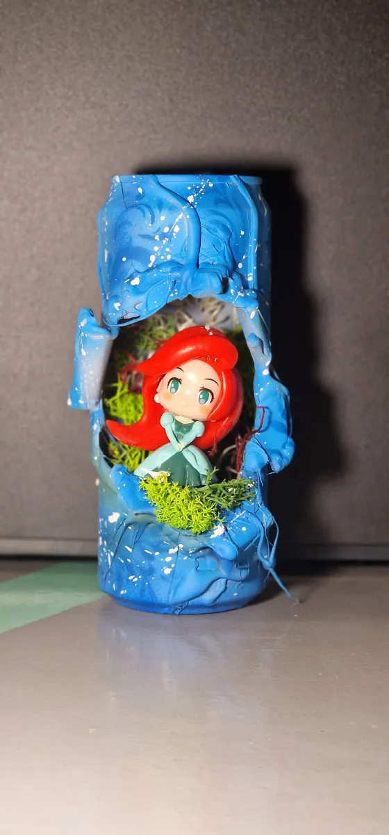 Canette recyclée mini diorama Ariel, la petite sirène Disney thème