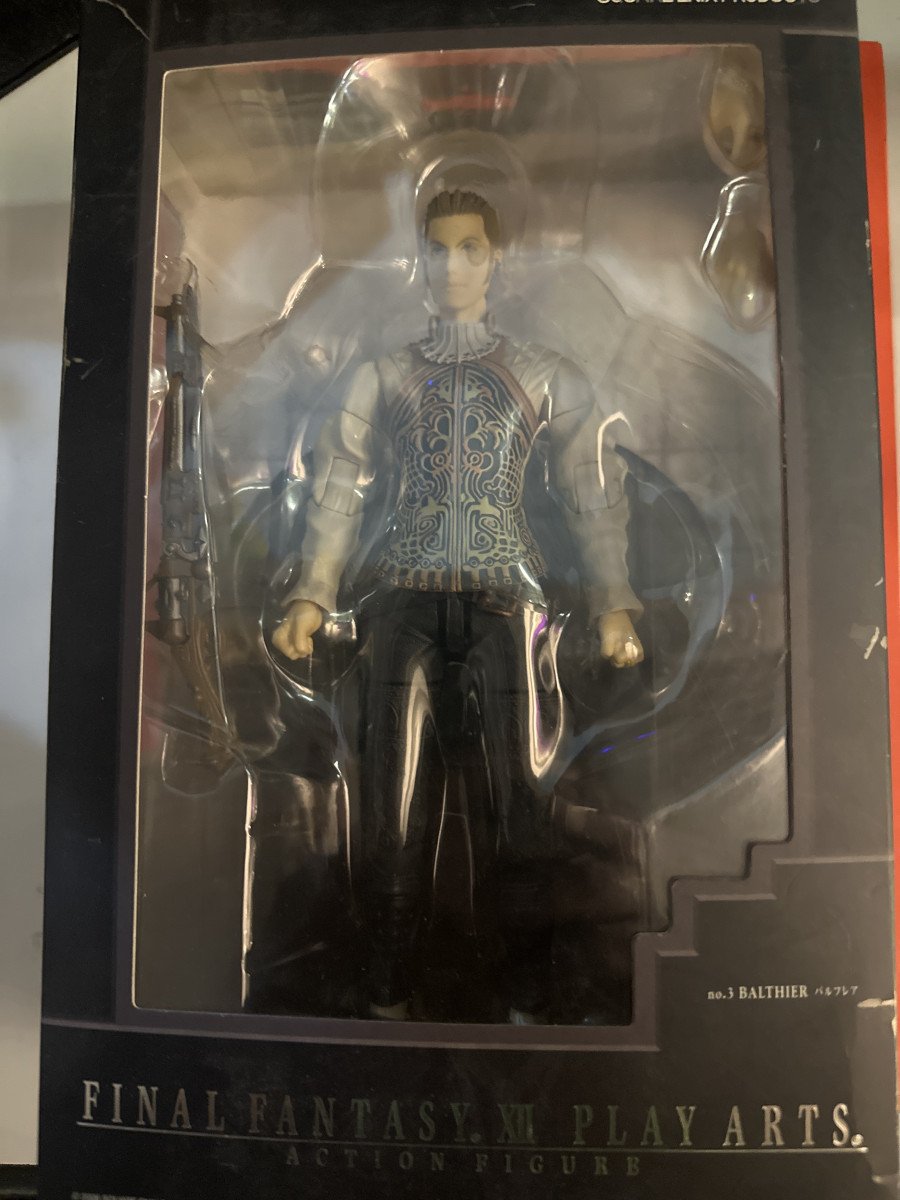 Boîte figurine final fantasy 12 balthier no 3 play arts neuf