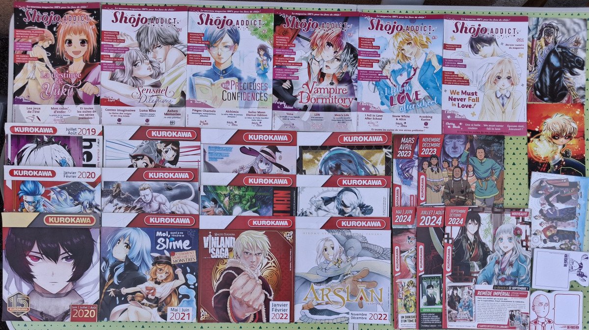 Lot de 28 Goodies pour Otaku-30872