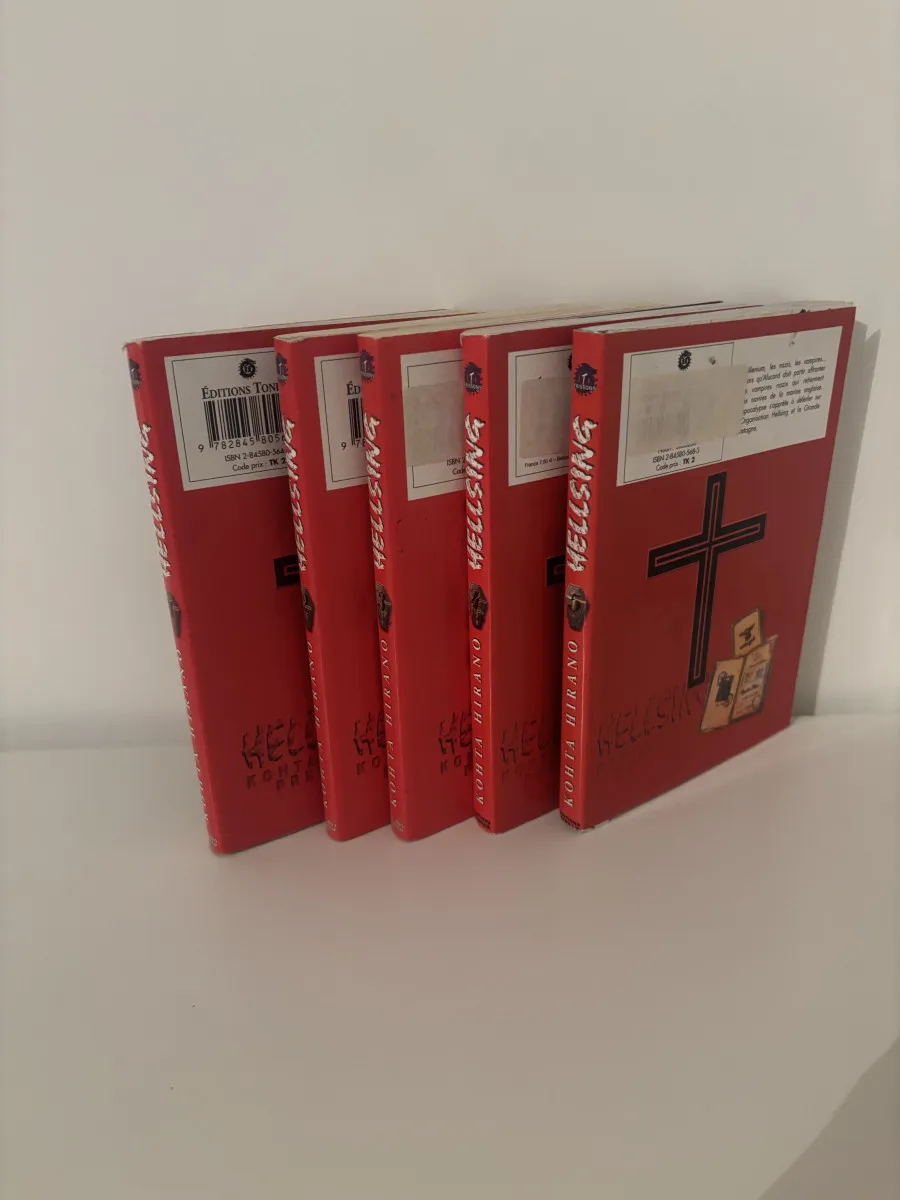 Lot Hellsing tomes 1 à 5 – Édition Delcourt/Tonkam – Bon état