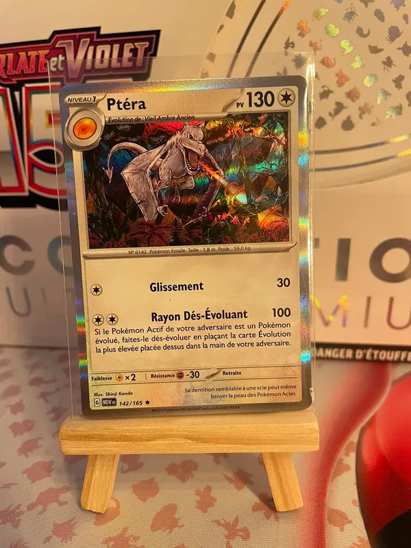 Carte Pokémon Ptéra 142/165